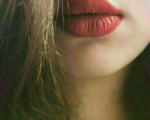 عکس لب اینستا