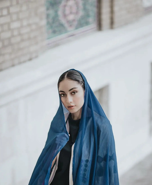 عکس ترلان پروانه روی گوشی فرشاد احمدزاده