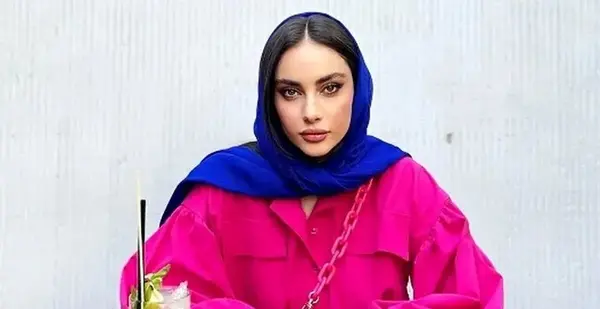 عکس ترلان پروانه روی گوشی فرشاد احمدزاده