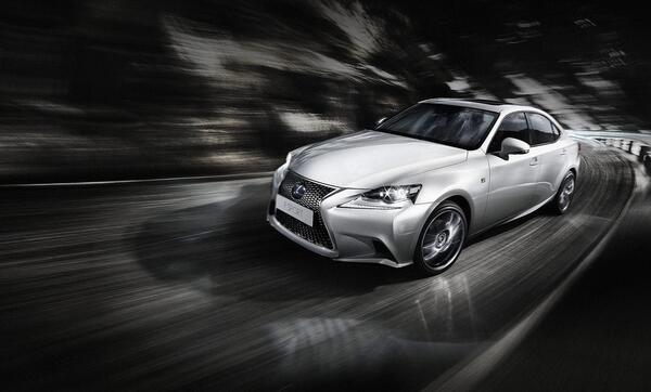 عکس ماشین لکسوس is 250 fsport