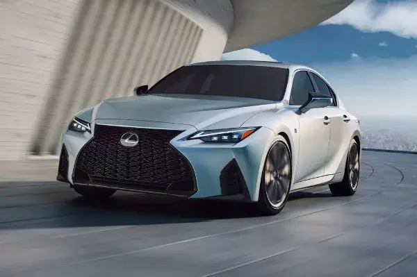 عکس ماشین لکسوس is 250 fsport