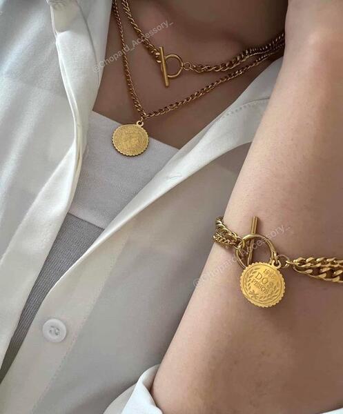 عکس دستبند و گردنبند
