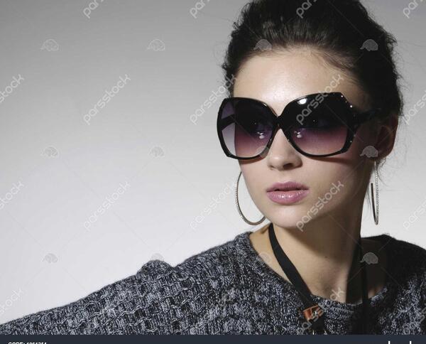 عکس عینک سیاه سفید