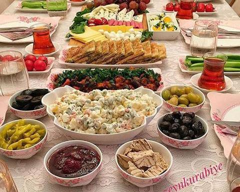 عکس از سفره افطار ماه رمضان