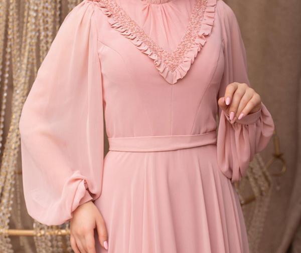 عکس لباس مجلسی بلند با پارچه حریر ساده