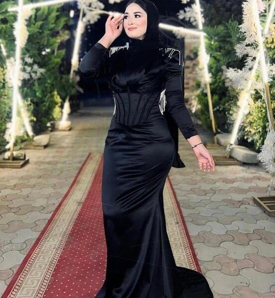 عکس لباس مجلسی بلند و پوشیده لمه