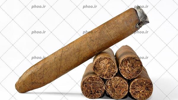 عکس سیگار در حال سوختن