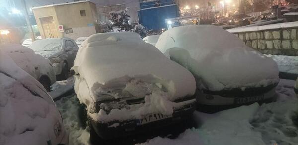 عکس برف در شب تهران