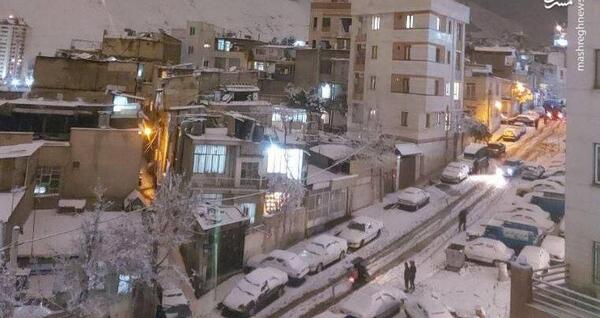 عکس برف در شب تهران