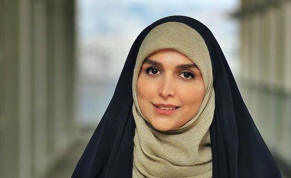 عکس مجری زن هواشناسی برزیل