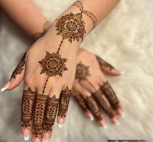 عکس حنا بر روی دست