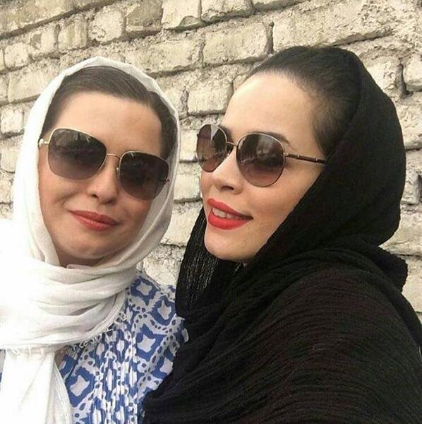 عکس دوتا خواهر