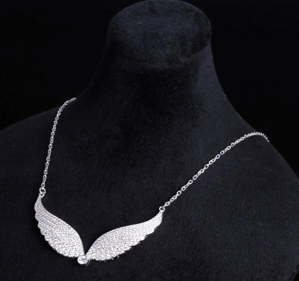 عکس گردنبند بال فرشته