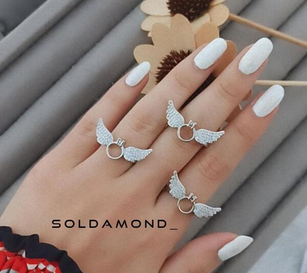عکس گردنبند بال فرشته