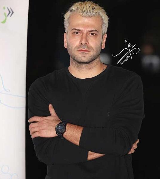 عکس روزبه حصاری و خانواده