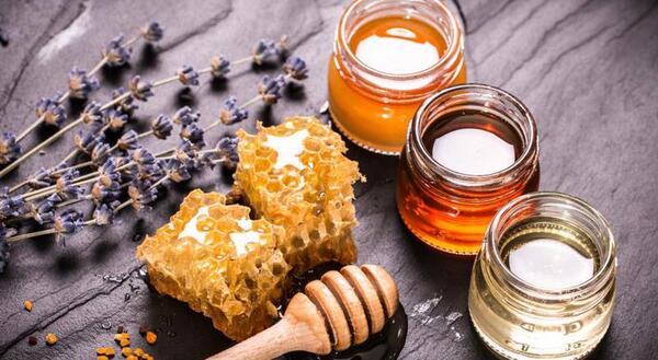 عکس عسل ایزدیان برای پروفایل