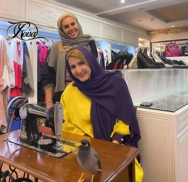 عکس فاطمه گودرزی با خانوادش