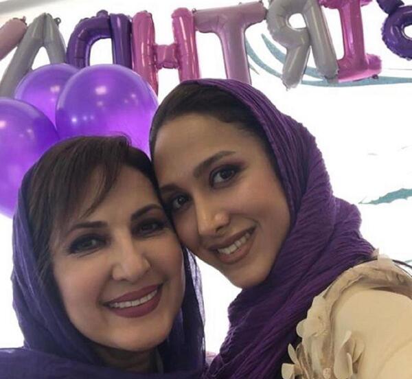عکس فاطمه گودرزی با خانوادش