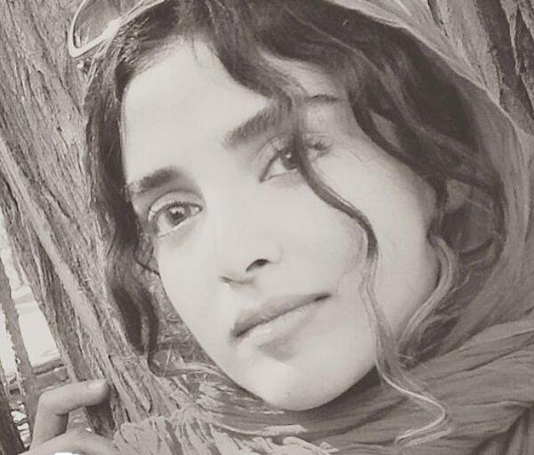 عکس رسمی الهه حصاری
