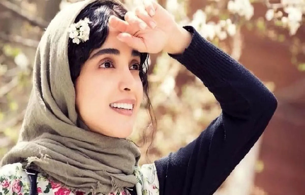عکس رسمی الهه حصاری