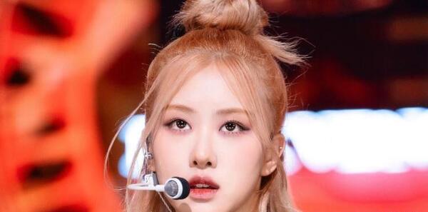 عکس زیبا از گروه بلک پینک