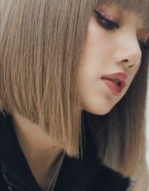 عکس لیسا خیلی خفن