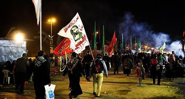 عکس پیاده روی شبانه