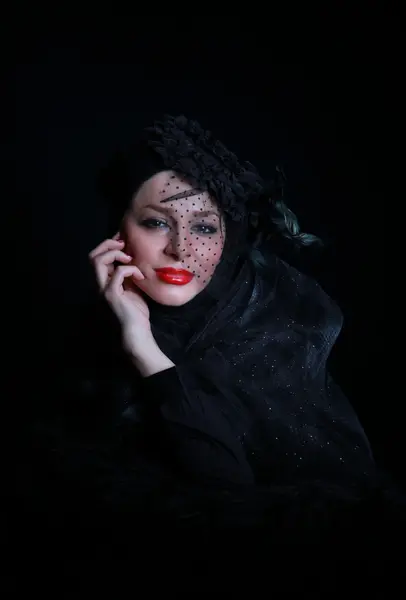 عکس پروف مشکی کلاسیک
