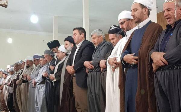 عکس رئیسی نماز