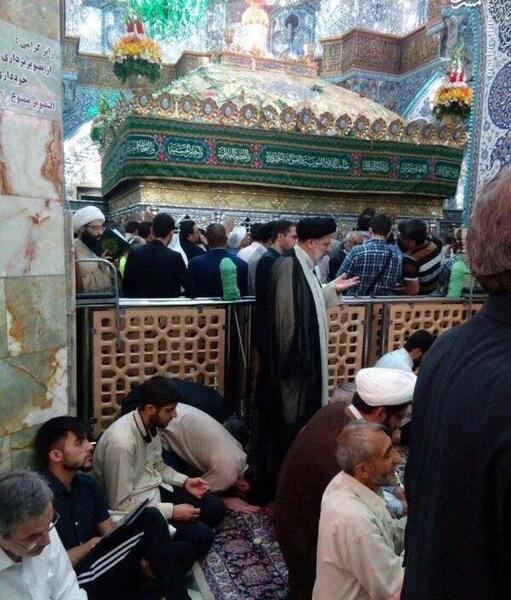 عکس رئیسی نماز