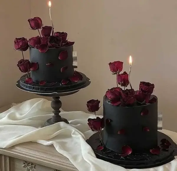 عکس کیک تولد دخترانه لاکچری مشکی