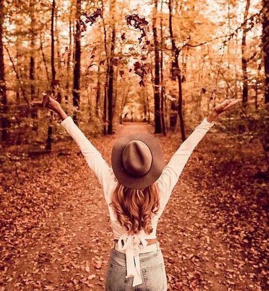 عکس زن پاییزی