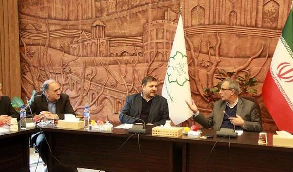 عکس صادق نجفی در زندان
