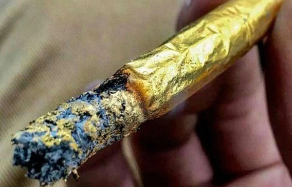 عکس سیگار لاکچری