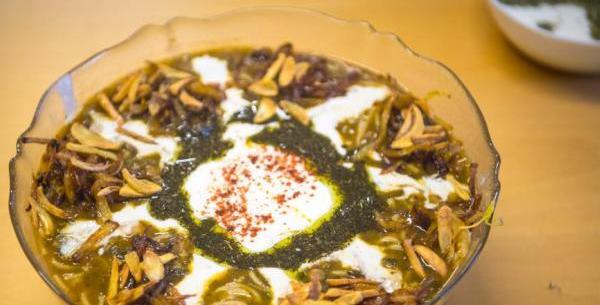 عکس یک کاسه آش رشته