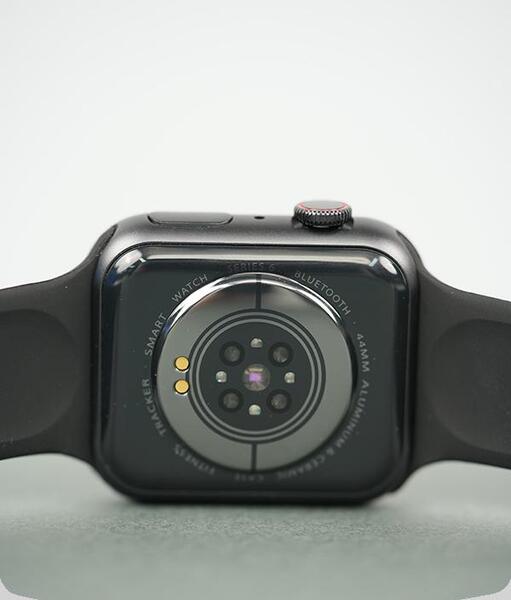 عکس ساعت هوشمند فیک