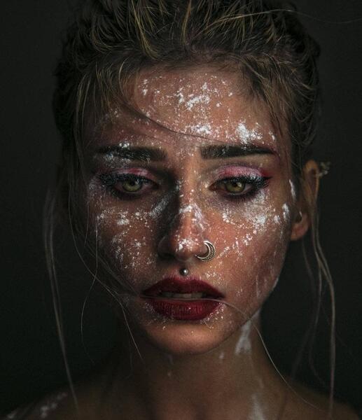 عکس غمگین بک گراند