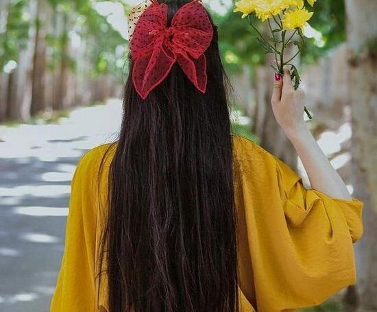 عکس پروفایل دخترونه اسپرت زرد