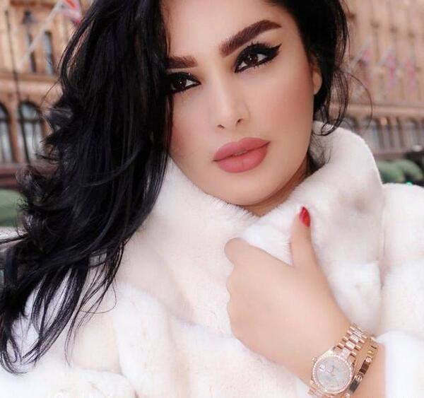 عکس ناخن دنیا جهانبخت