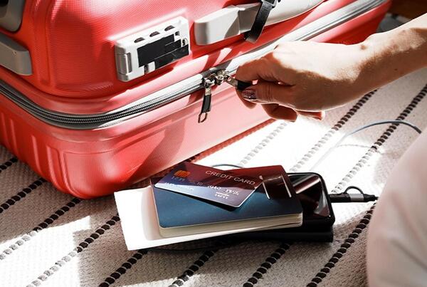 عکس چمدان زیبا