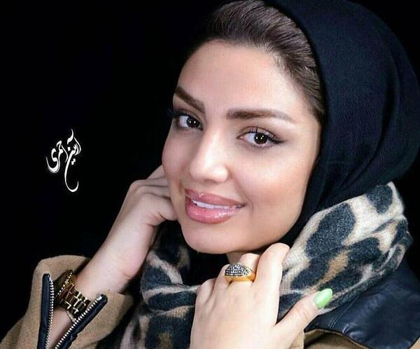 عکس مهسا کامیابی با لباس خانگی