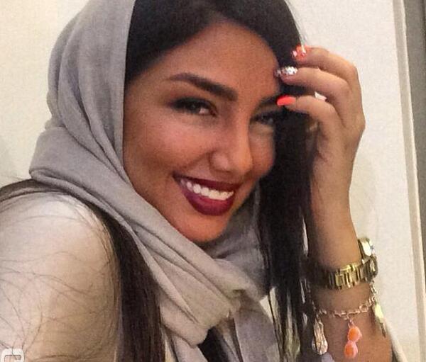عکس مهسا کامیابی با لباس خانگی