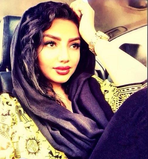 عکس مهسا کامیابی با لباس خانگی