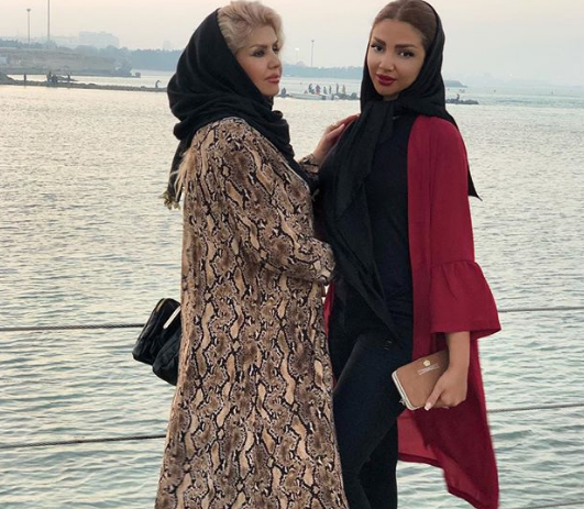 عکس مهسا کامیابی با لباس خانگی