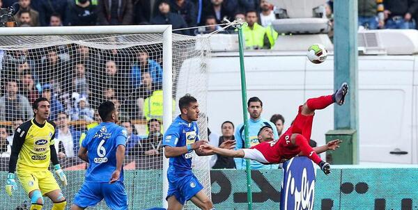 عکس بغل هم استقلال و پرسپولیس