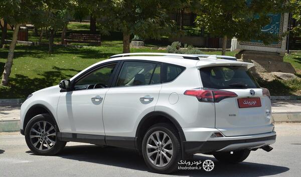 عکس ماشین toyota rav4