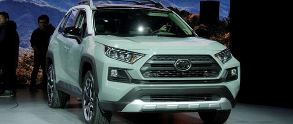عکس ماشین toyota rav4