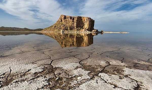 عکس دریا خشک شده