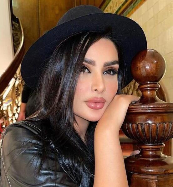 عکس دنیا جهانبخت تنها