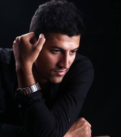عکس پویا بیاتی و همسر و دخترش